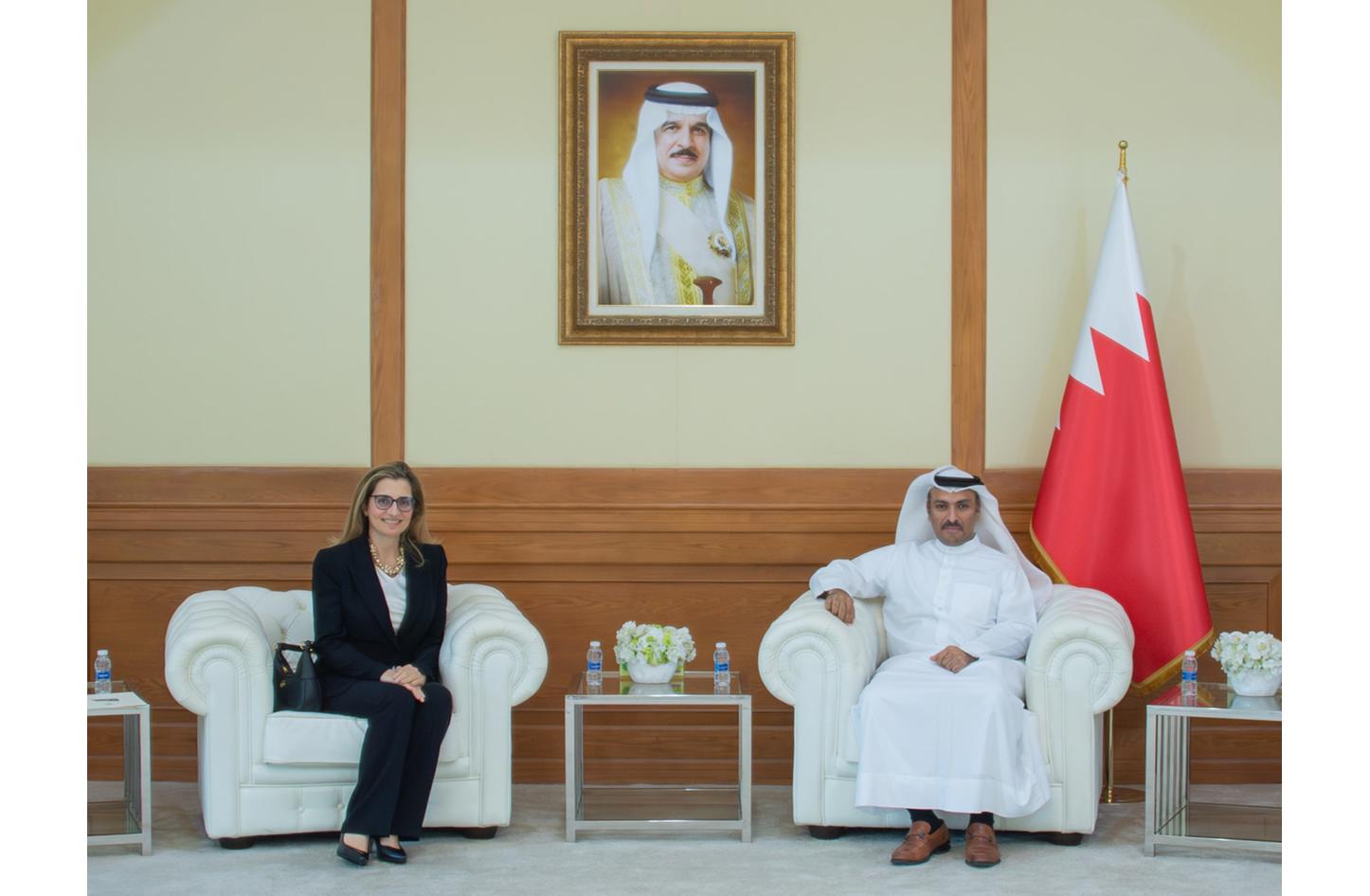 بحضور وزير الإعلام والسفيرة الإيطالية.. «بنا» توقع مذكرة تفاهم مع «أنسا ...