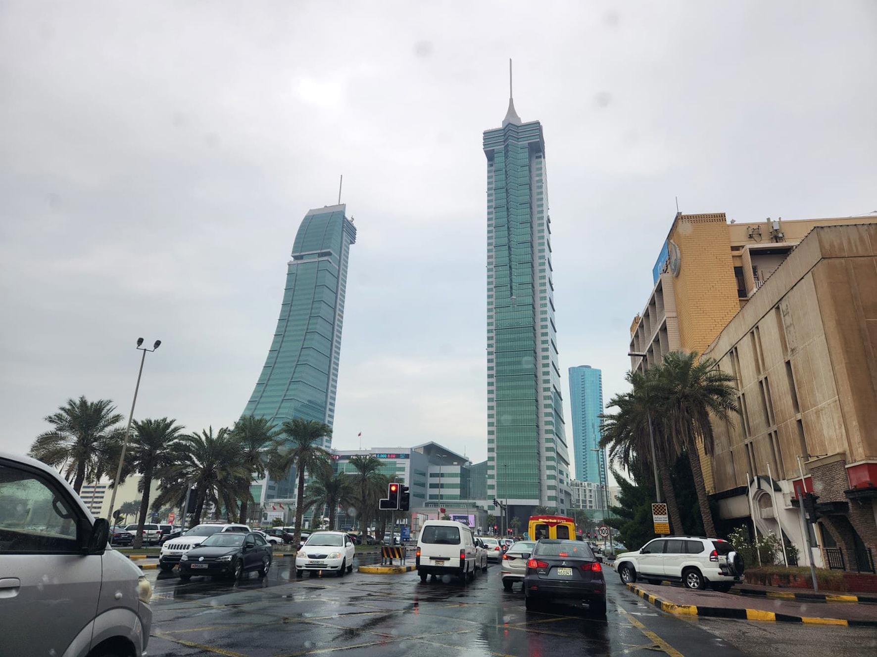 الأرصاد: طقس غائم جزئيًا اليوم وتحذير من أمطار رعدية وهبات قوية ليلًا 