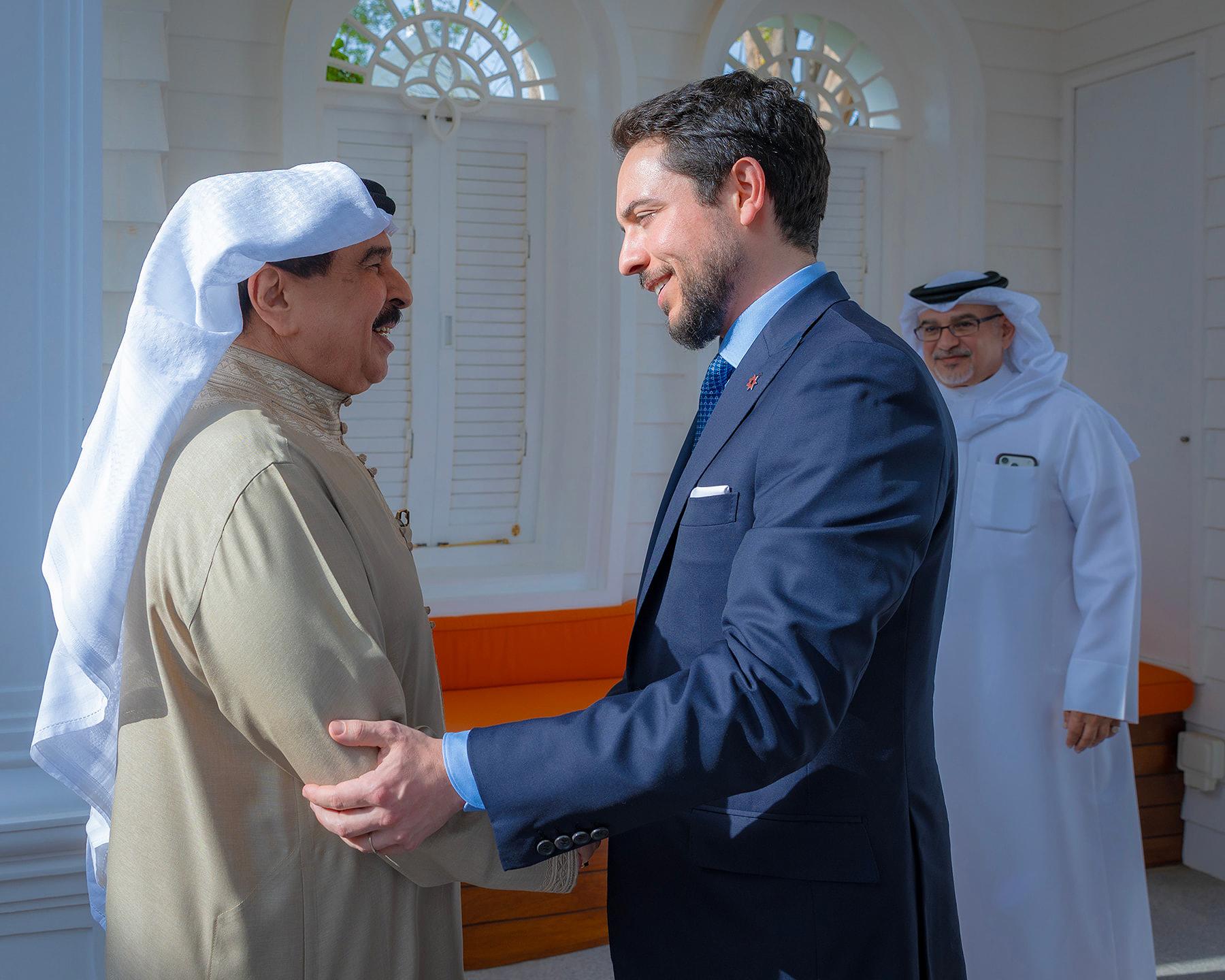 جلالة الملك المعظم يستقبل سمو ولي عهد المملكة الأردنية الهاشمية #الأيام 