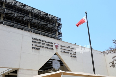 الحبس 6 أشهر بدلاً من البراءة لمحامٍ قدّم بلاغًا كاذبًا أمام السلطة القضائية - صحيفة الأيام البحرينية