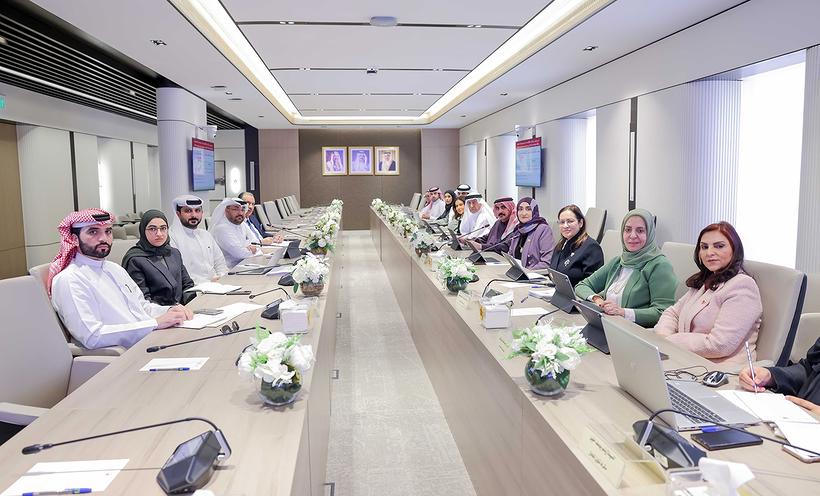 «خدمات الشورى» تبحث مع «التنمية» و«الإعلام» مشروع قانون يمكن «الجمعيات» من استثمار أموالها الفائضة عن حاجتها «خدمات الشورى» تبحث مع «التنمية» و«الإعلام» مشروع قانون يمكن «الجمعيات» من استثمار أموالها الفائضة عن حاجتها