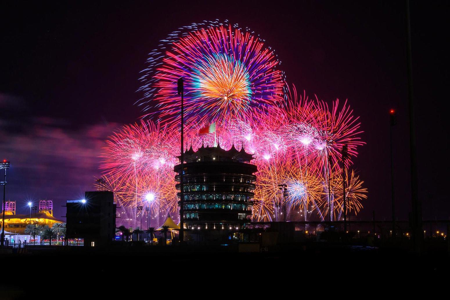 حلبة البحرين الدولية تكشف عن موعد احتفالات العيد الوطني وعروض الألعاب النارية 