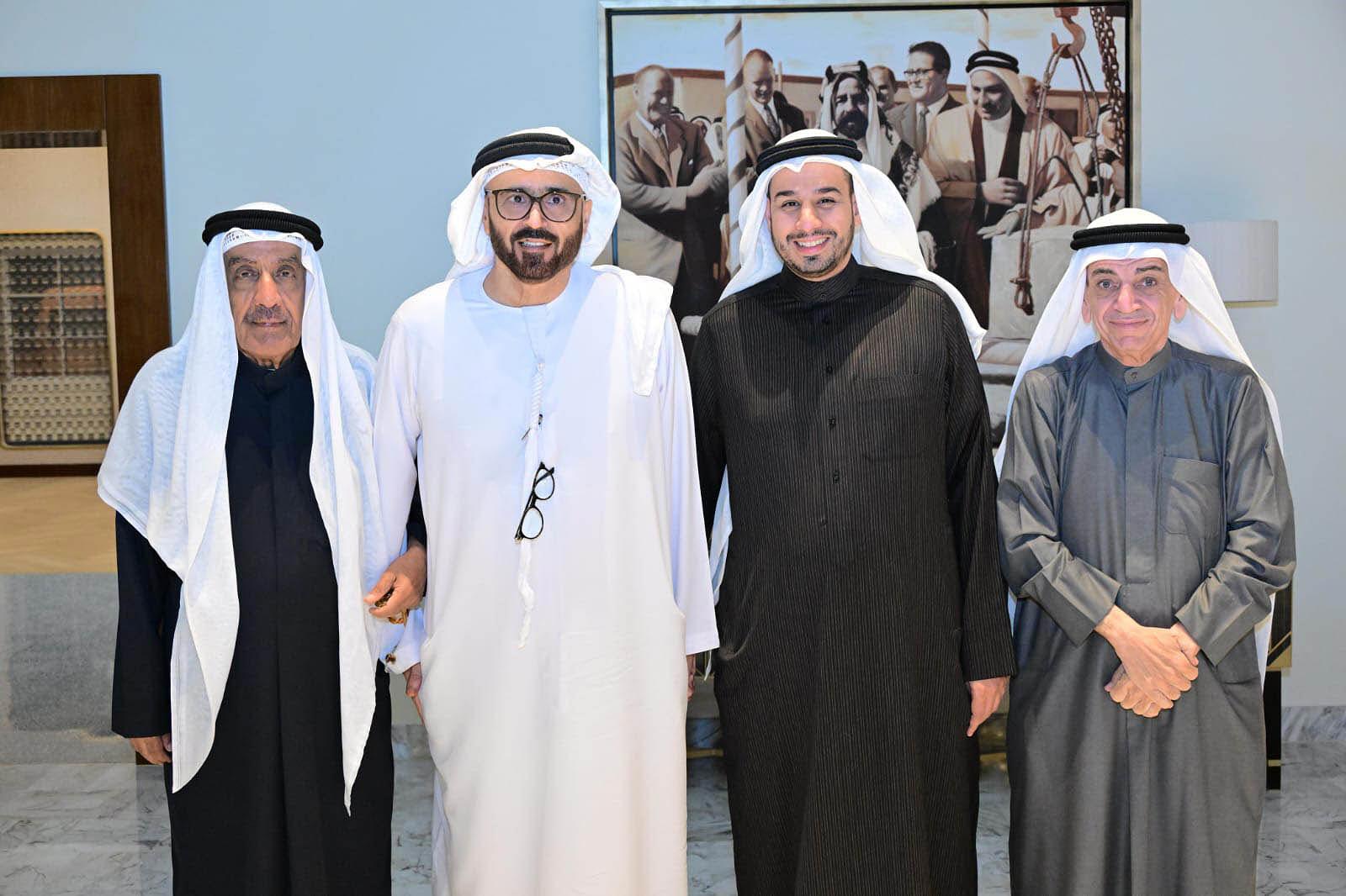 بدعوة من نادي الخريجين.. المفكر الإماراتي جمال سند السويدي يدشّن كتابه «الرحم الاصطناعي» في البحرين #الأيام 