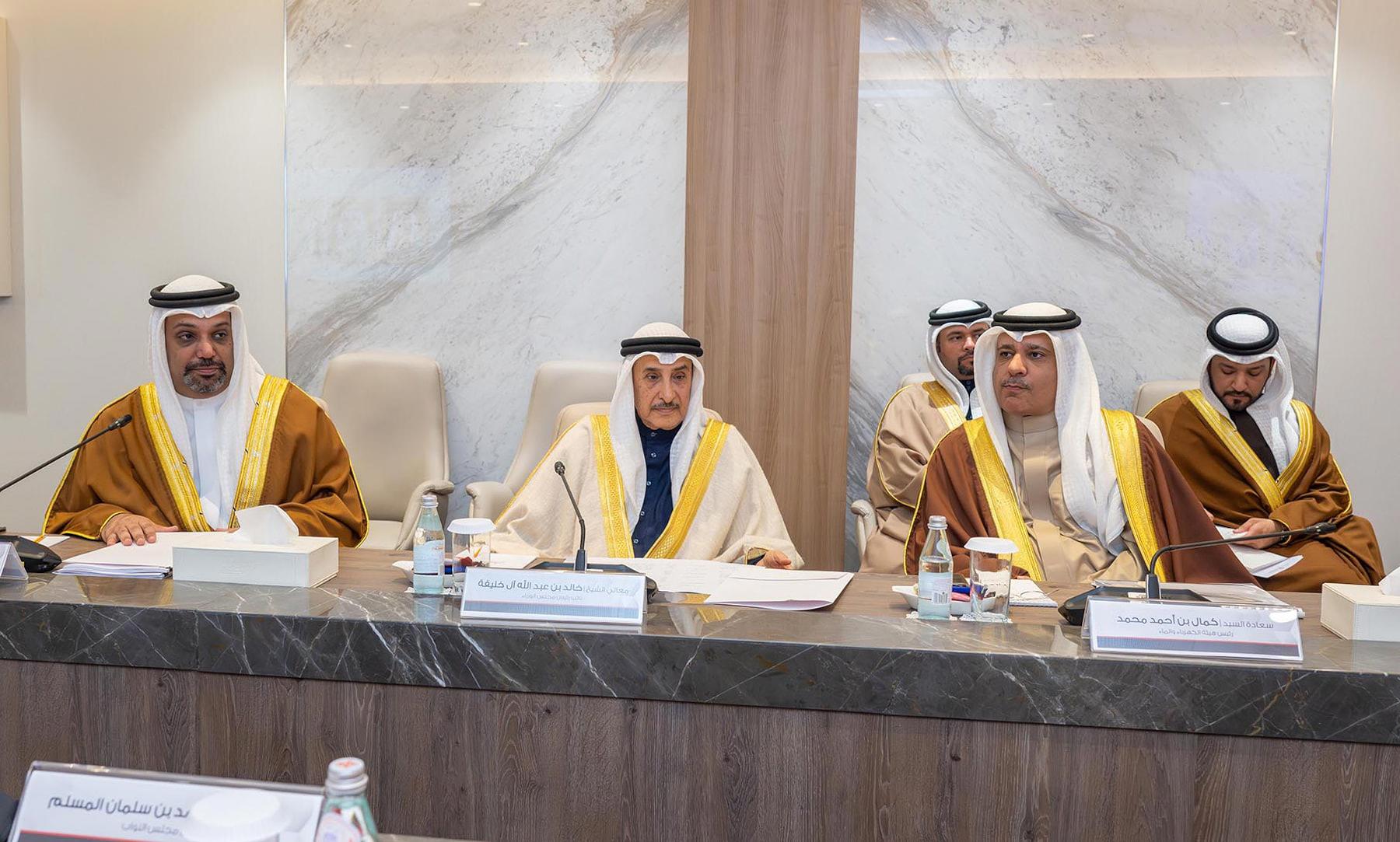 عاجل | السلطتان التنفيذية والتشريعية تعقدان اجتماعاً مشتركاً حول المبادرات المقترحة لتطوير المالية العامة 