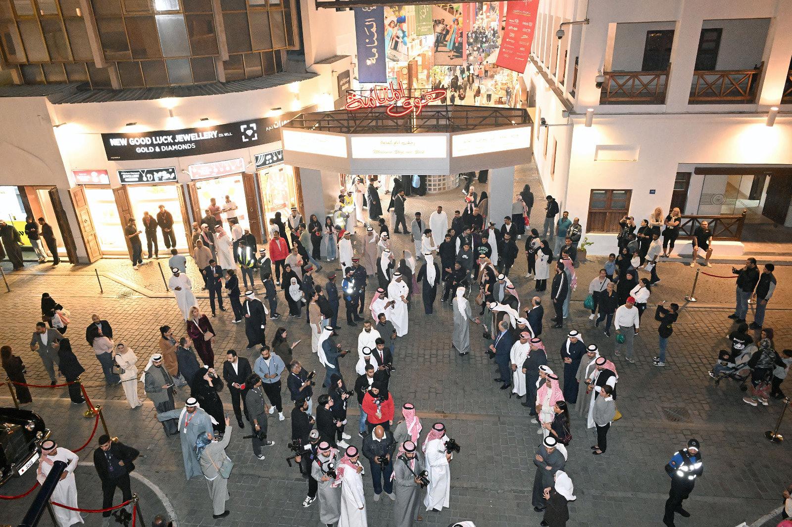 إقبال جماهيري لافت في انطلاق «هوى المنامة» وسط أجواء تراثية تنبض بالحياة 