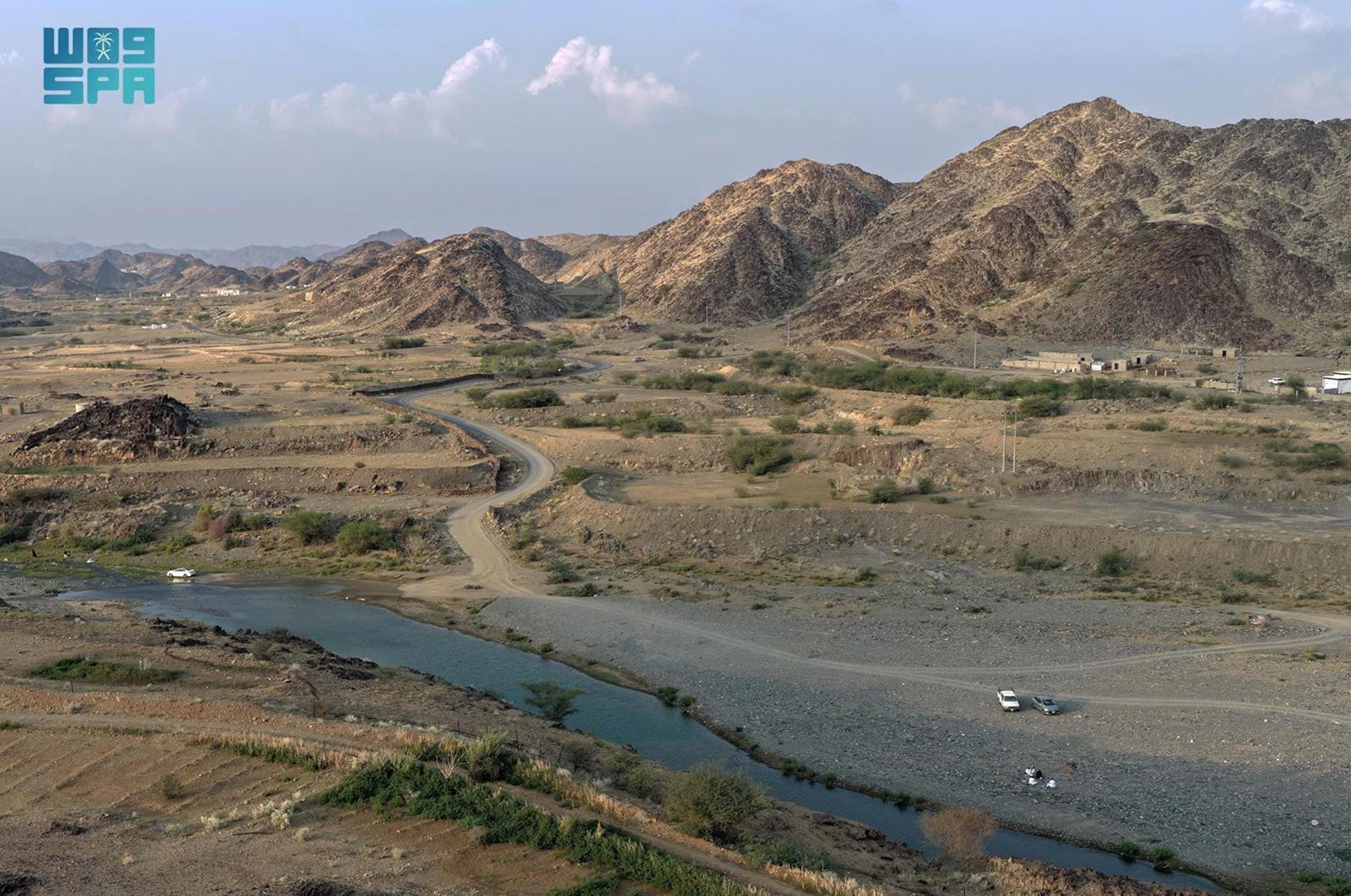 السعودية: «وادي زعبان».. وجهة سياحية وبيئية تربط قمم عسير بسهول تهامة 