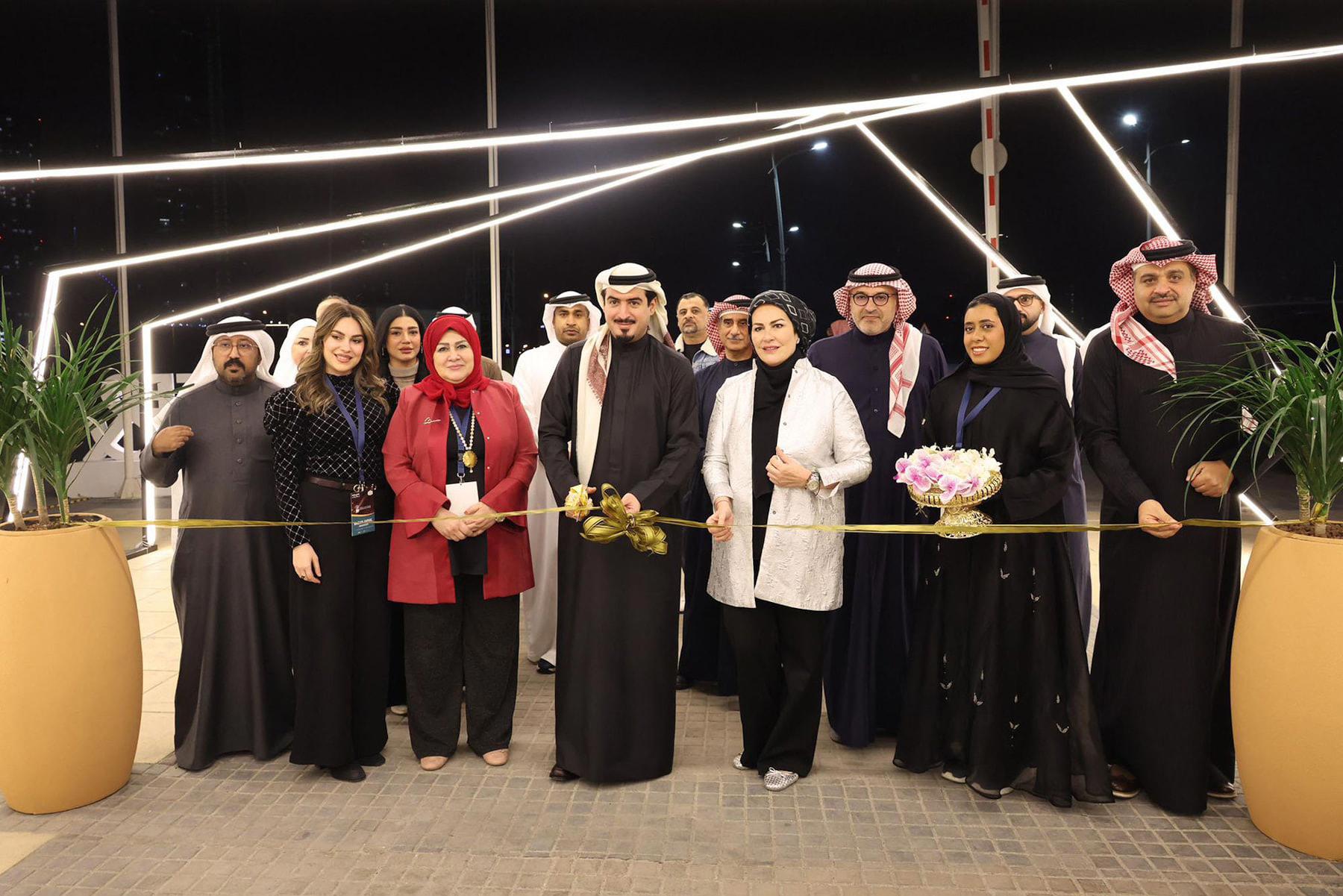 محافظ العاصمة يؤكد على دعم المبادرات والمشاريع التي تسهم في تعزيز نمو الاقتصاد الوطني وتطوير قدراته التنافسية 