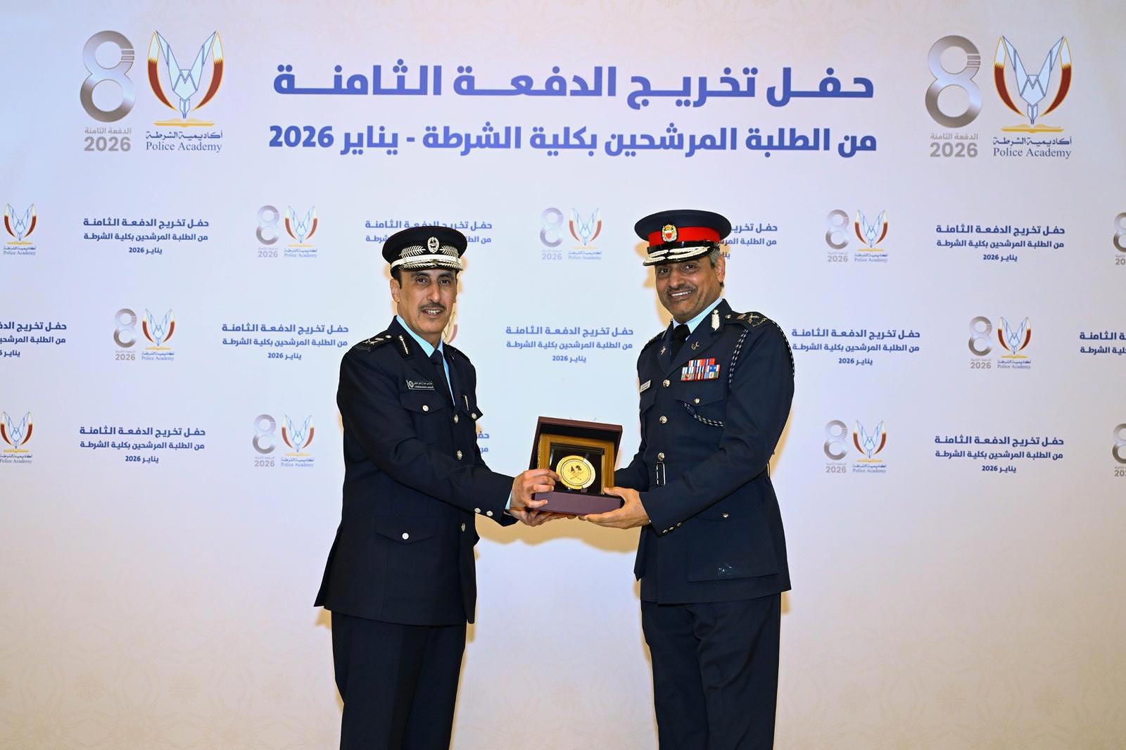 آمر الأكاديمية الملكية للشرطة يحضر حفل تخريج أكاديمية الشرطة القطرية ويلتقي برئيس الأكاديمية 