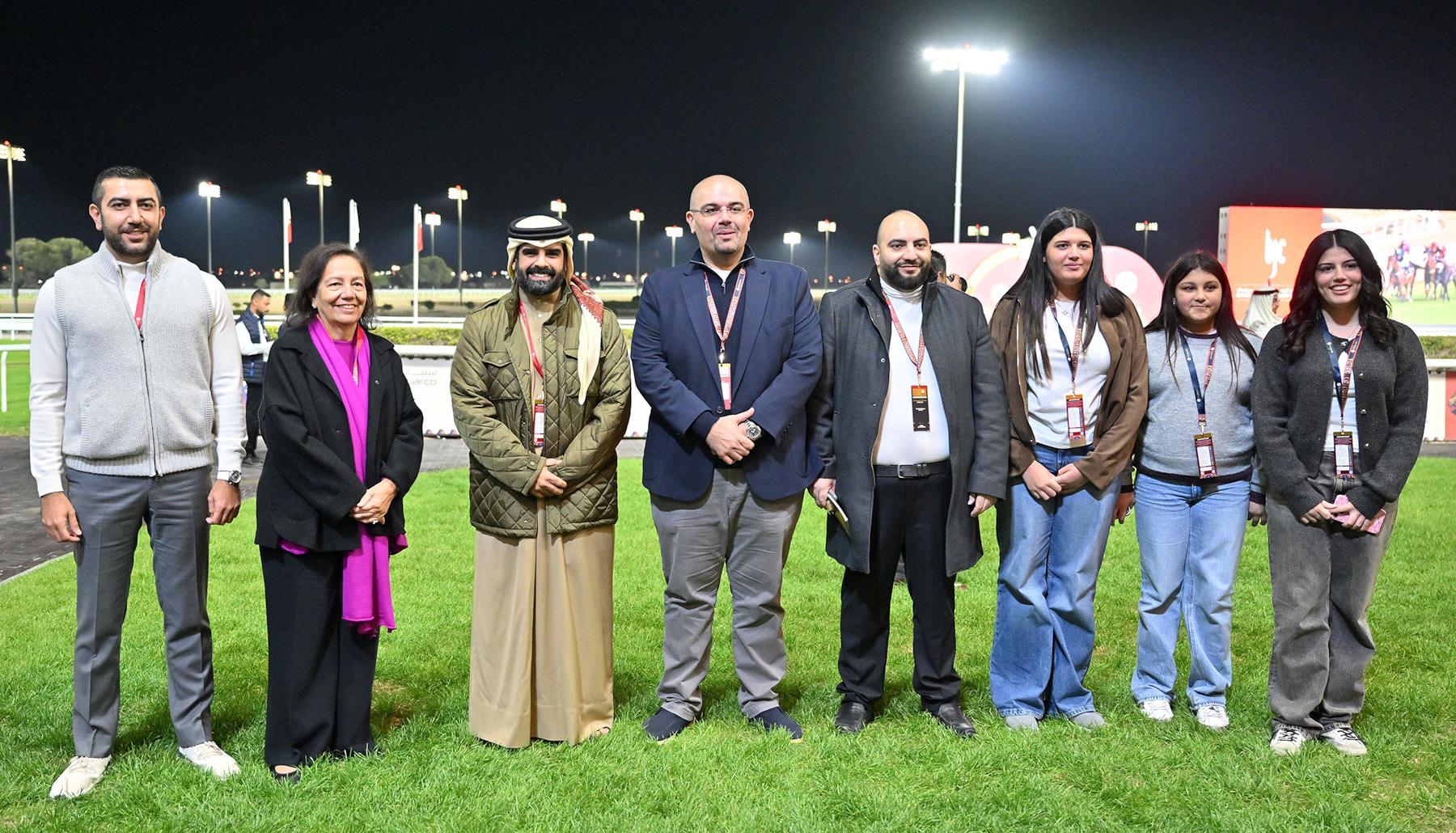 سمو الشيخ فيصل بن راشد يشهد السباق الخامس عشر للخيل.. ونجاح لافت وحضور مميز لأمسية «رويالتي» 