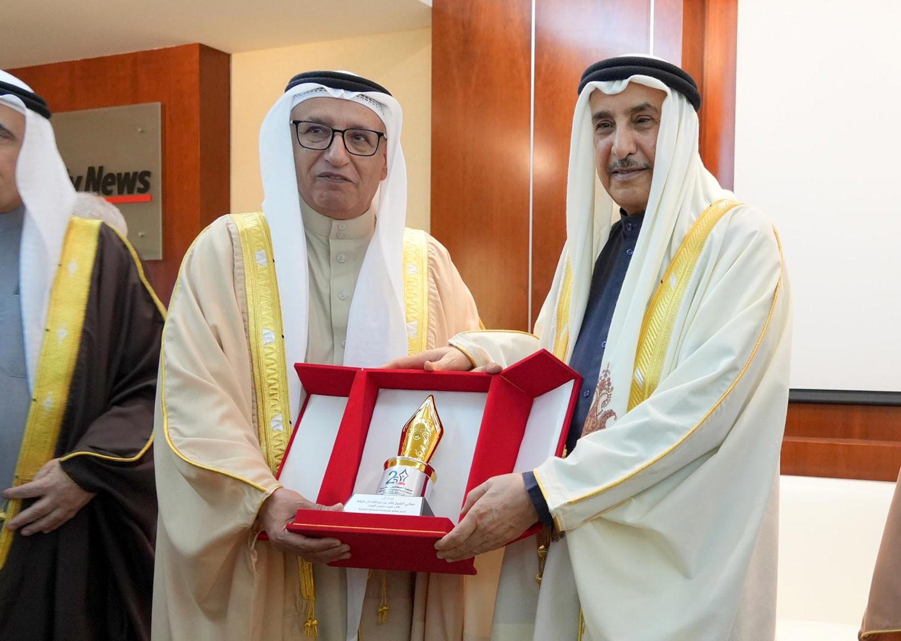 الشايجي: نعتز بمواقف معالي الشيخ خالد من الصحافة الوطنية 