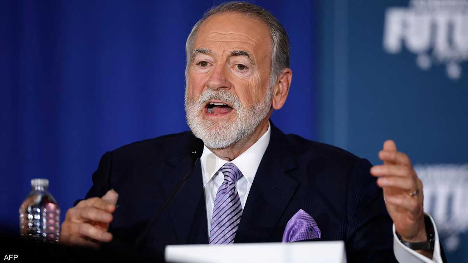 هاكابي: ترامب لا يطلق «تهديدات جوفاء» تجاه إيران 