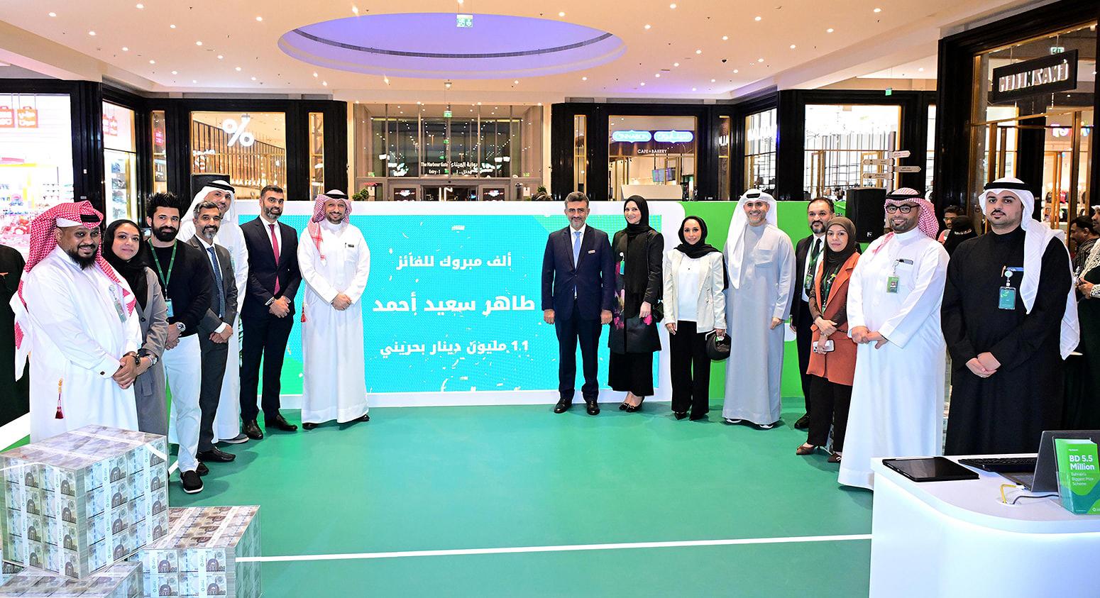 بيت التمويل الكويتي - البحرين يعلن فوز طاهر سعيد أحمد بجائزة الحلم من «حصادي» بقيمة 1.1 مليون دينار بحريني 