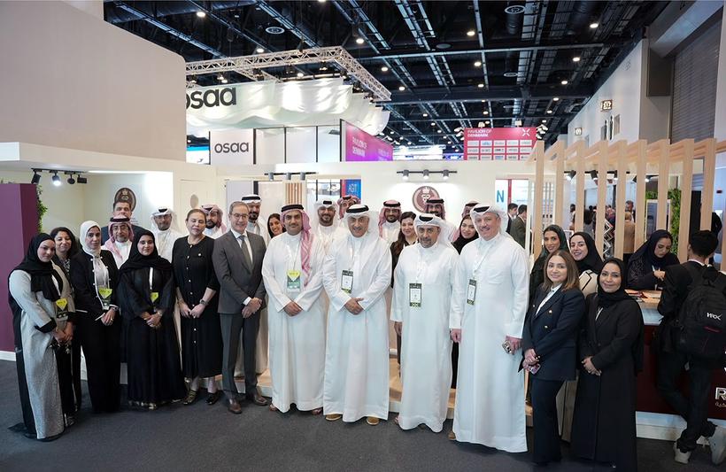 الخدمات الطبية الملكية تشارك في معرض عرب هيلث في دبي وتعرض أحدث خدماتها المتقدمة